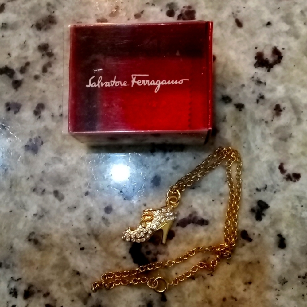 Salvatore Ferragamo 👠 shoe necklace